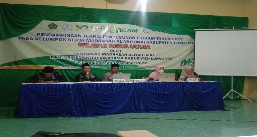 Kepala, Bendahara dan Operator Madrasah ikuti Sosiliasi EDM dan ERKAM