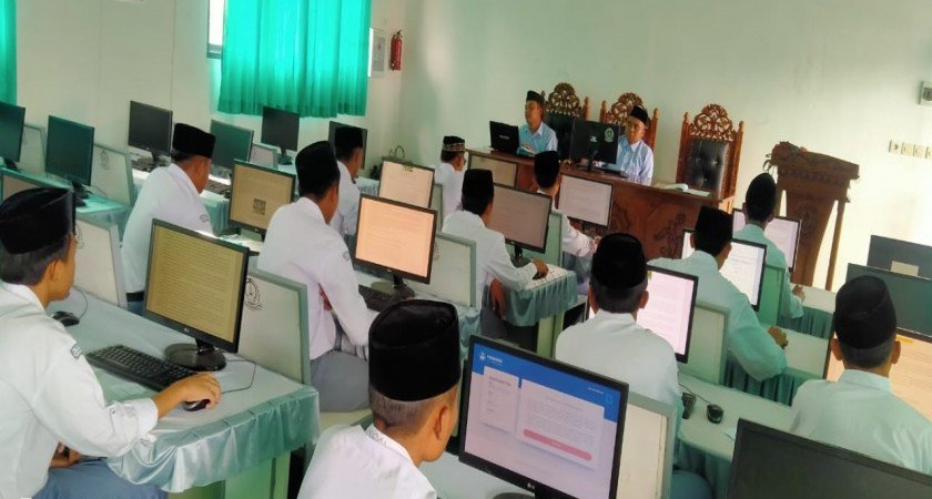 Hari pertama, Pelaksanaan ANBK Tahun 2022 di MA Miftahul Ulum
